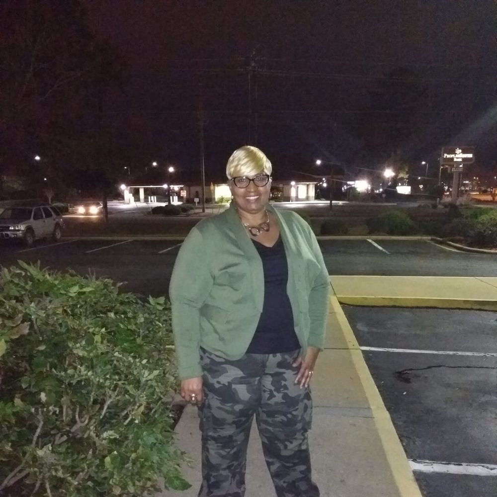 Meet your Posher, Sandra